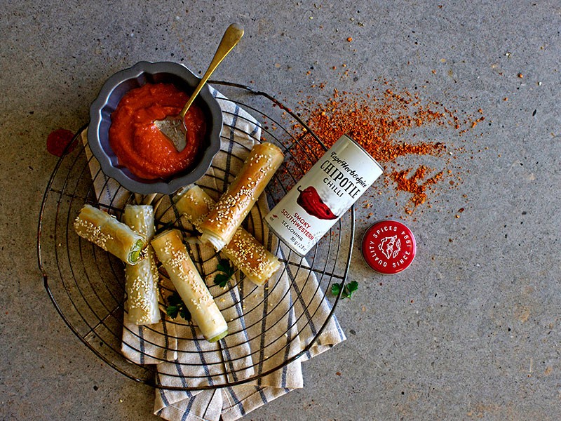 PHYLLO LEEK CIGARS WITH SPICY TOMATO SAUCE