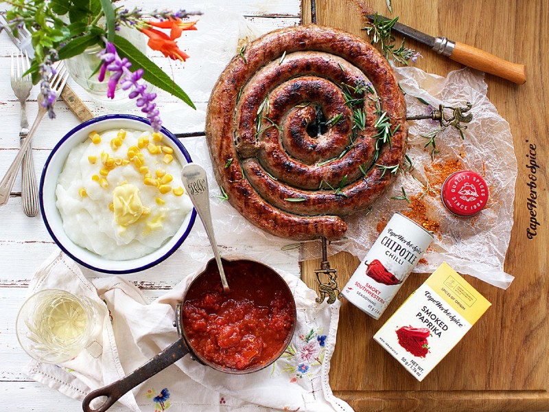 BOERIE COIL ON THE COALS WITH PAP AND SMOKY TOMATO SAUCE